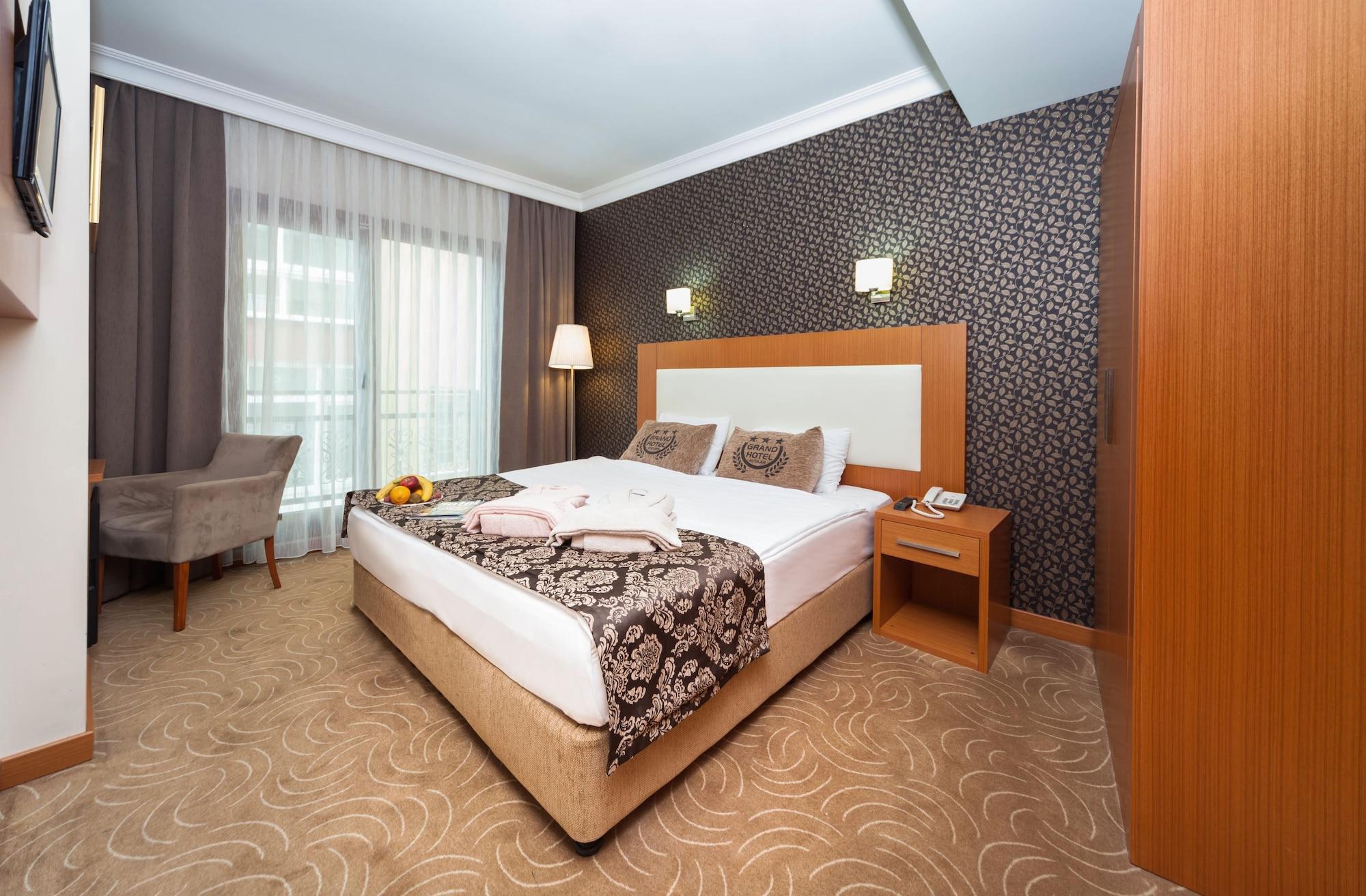 Grand Hotel Avcilar Istanboel Buitenkant foto